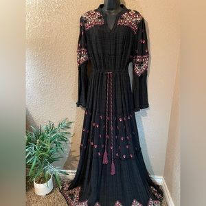 Ruby Yaya Embroidered Black Dress size L